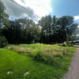 0.45-acre Residential Lot in Bloomington, IL/Terreno a la venta in Tazewell County, IL