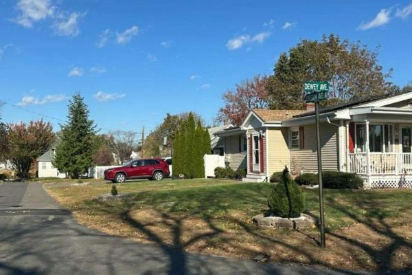 0.48-Acre Recreational Riverside Lot Milford, CT - Image 3